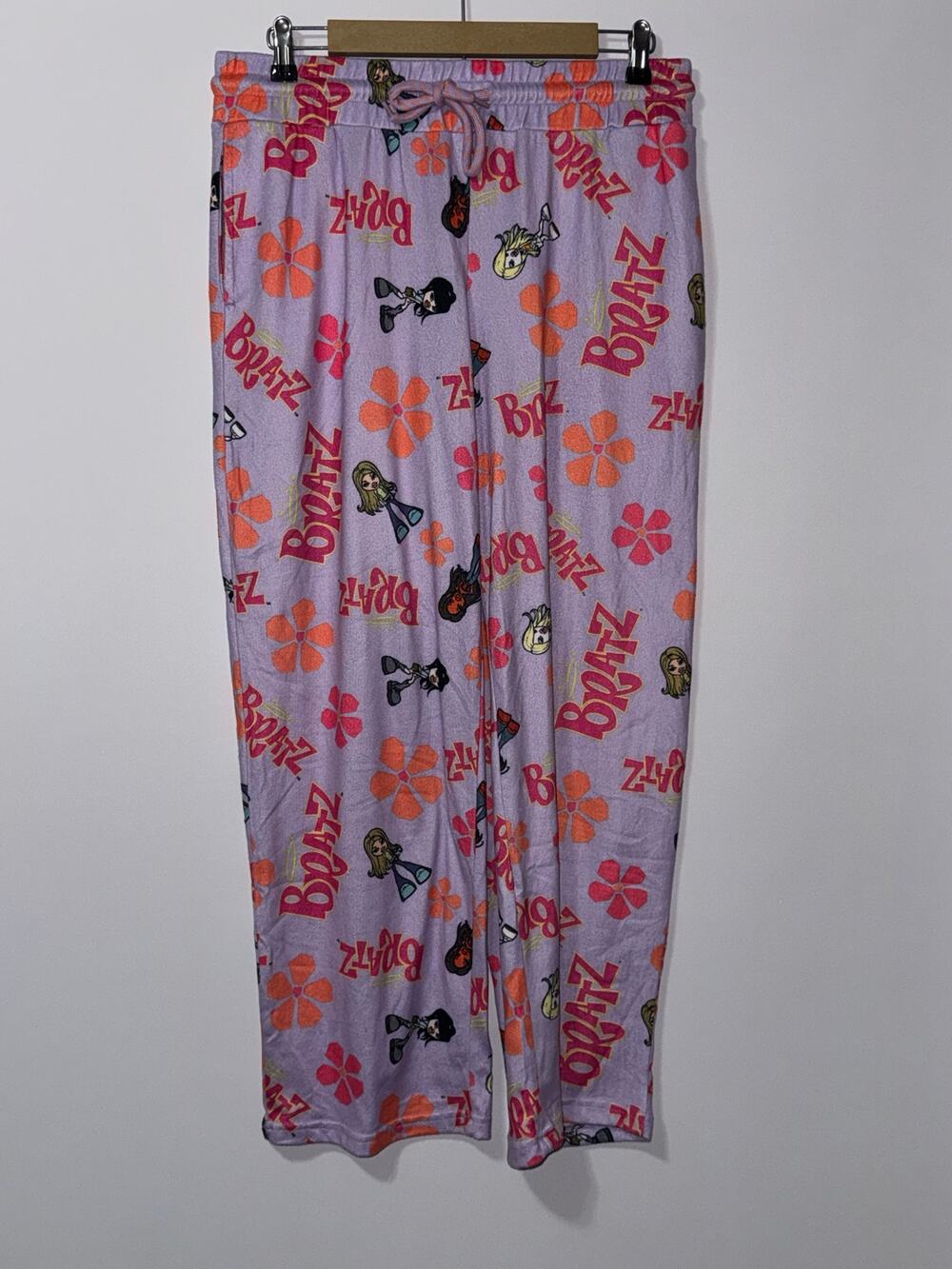 MAD engine Bratz lounge pants women’s size medium